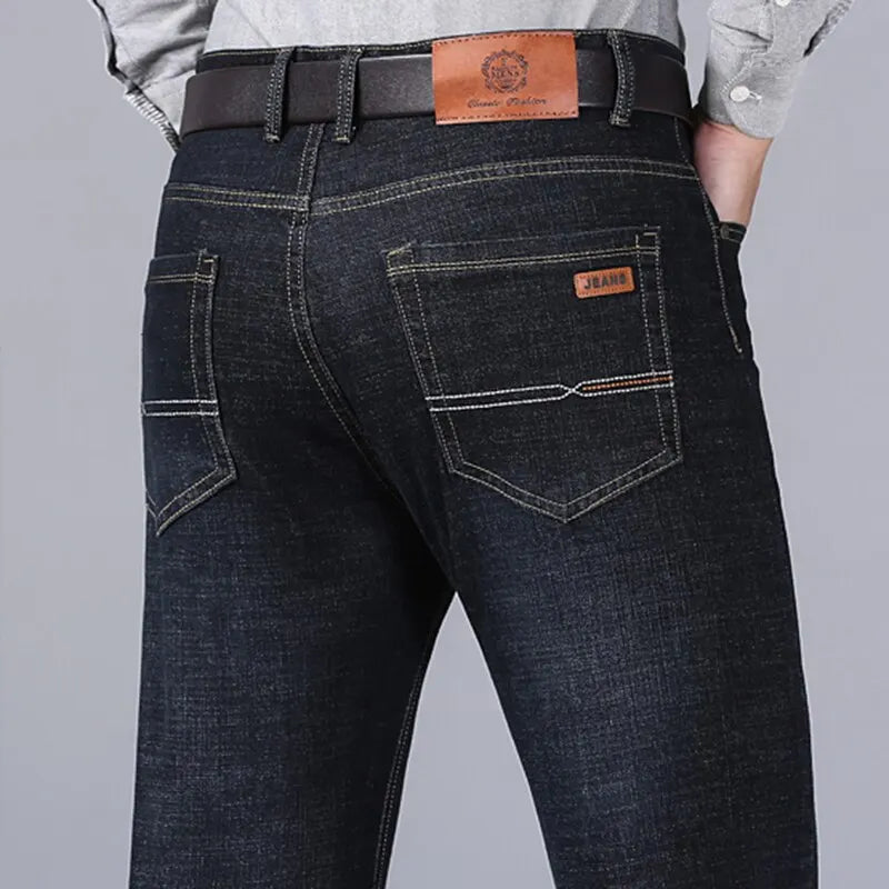 Jean Classique Homme – Coupe Droite Intemporelle avec Surpiqûres