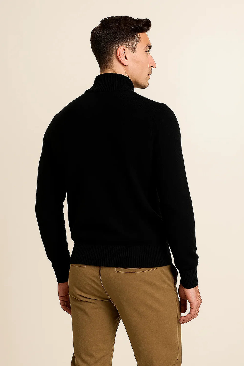 Pull Homme au Style Moderne – Coupe Ajustée – Noir