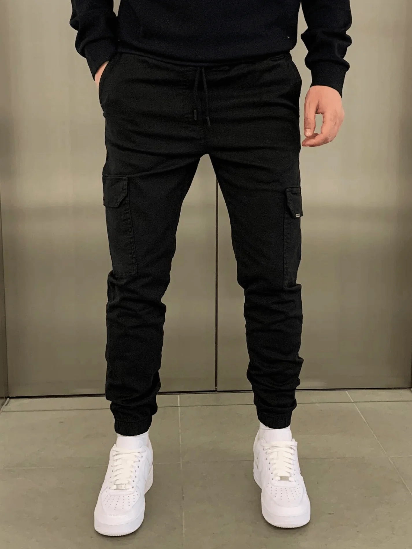 Pantalon Jogger Cargo Homme – Design Utilitaire Moderne à Taille Ajustée
